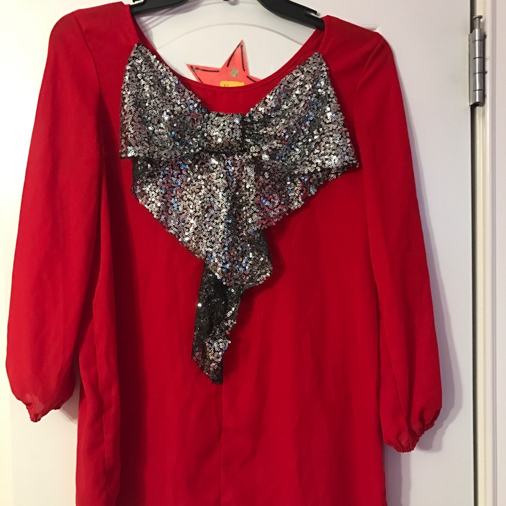 Bow Back Top
